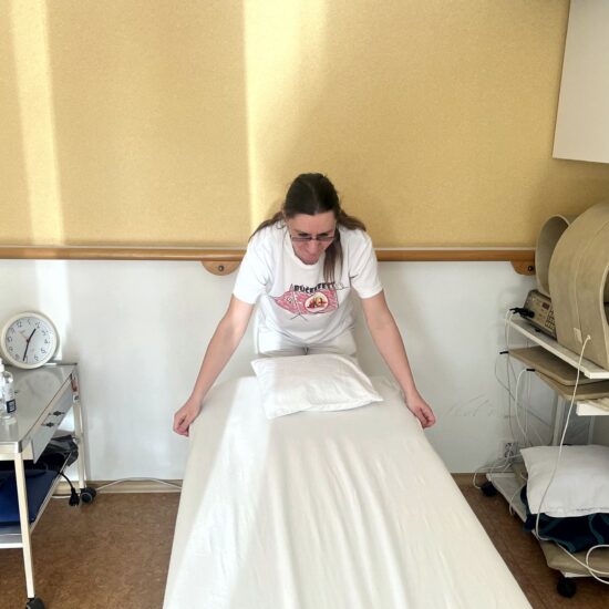 Zuzka se připravuje na budoucí práci díky Tranzitnímu programu